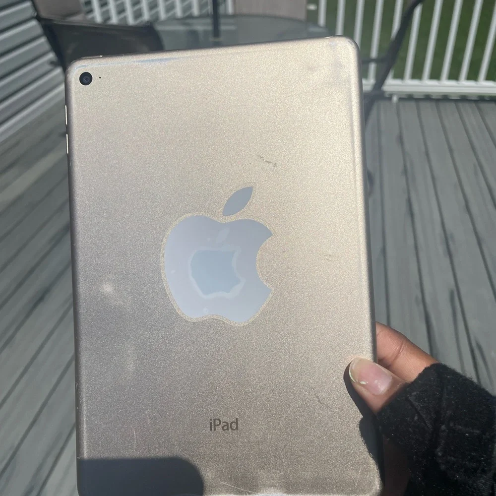 iPad Mini 4